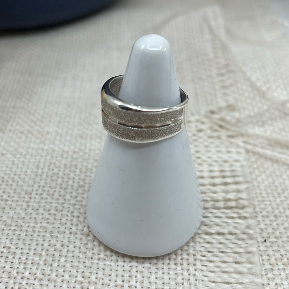 Vintage .999 Fine Silver Textured Band Ring – Size 5.75, Made in Costa Rica - Picture 5 of 16